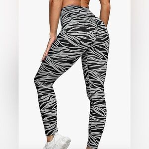 Zebra Patterned Leggings with Scrunching feature